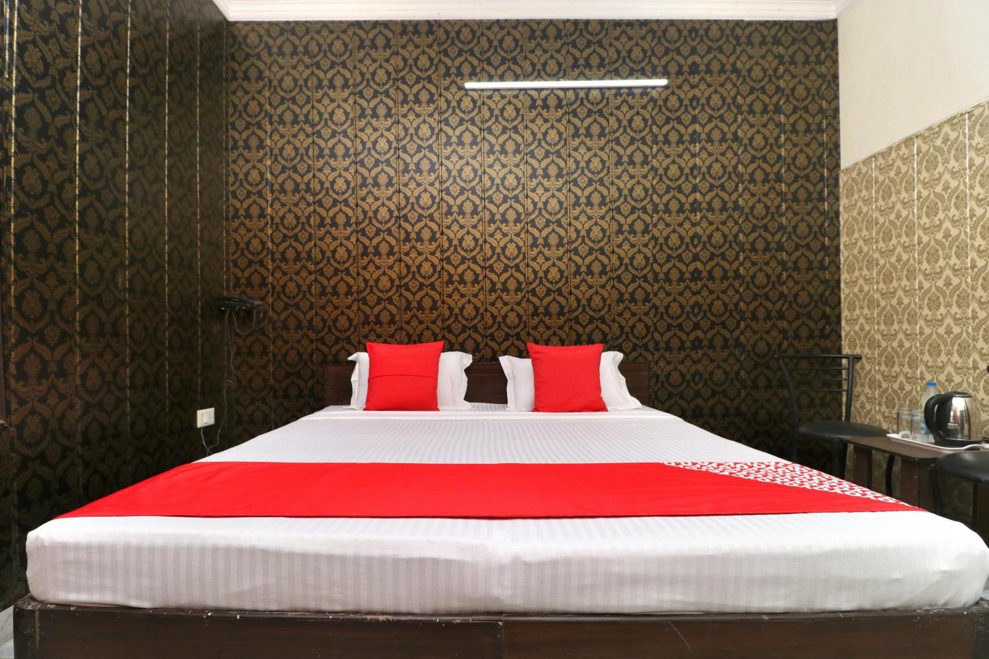 Hotel O Mall Residency Amritsar Exterior photo